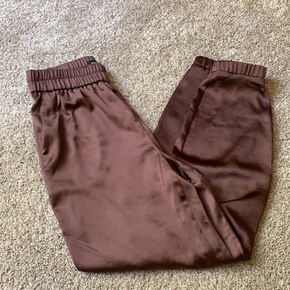 Express Super High Waisted Satin Joggers - Picture 3 of 4